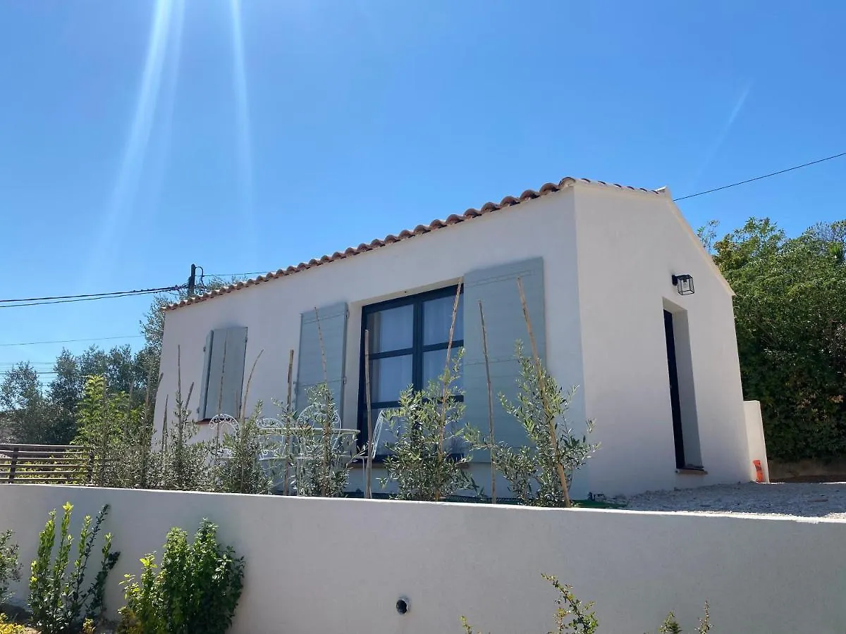 Maison avec vue sur le massif de l Étoile Marseille